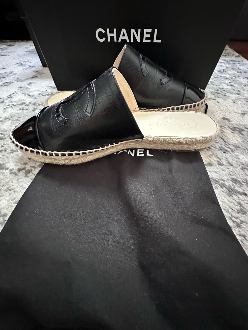 CHANEL Black Leather & Patent Espadrille Slide women’s 7 - Picture 3 of 8
